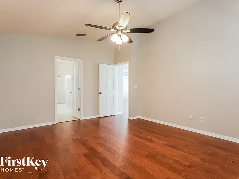 4312 Horseshoe Pick Ln — Photo 8
