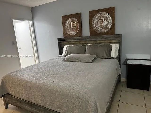 5401 Collins Ave #430 — Photo 39
