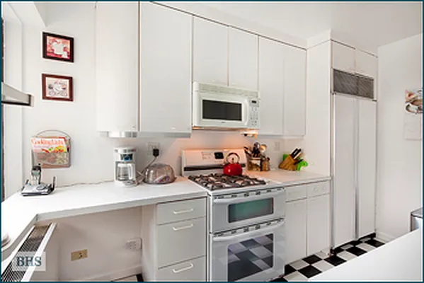 Sold by Brown Harris Stevens | media 17