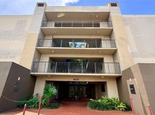 8615 NW 8th St APT 421, Miami, FL 33126