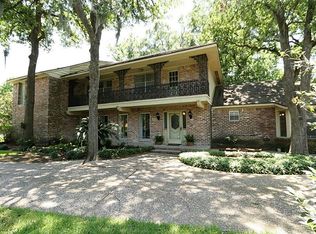 211 Greenpark Dr, Houston, TX 77079