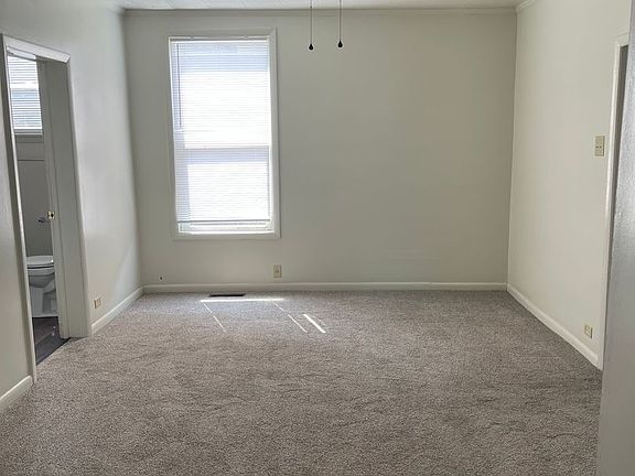 5th image of 601 N Blackhoof St