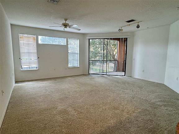 3rd image of 6149 Metrowest Blvd Unit 208