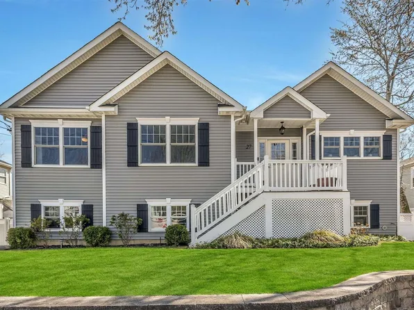 27 16th Street, Bayville, NY 11709