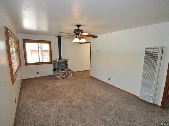 2nd image of 395 Oriole Dr
