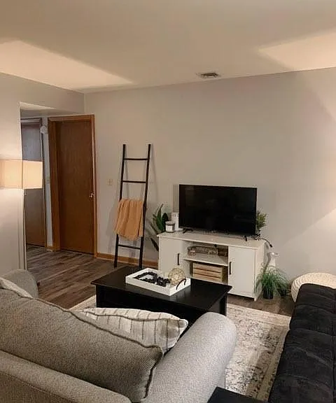 1360 Columbia Dr — Photo 13