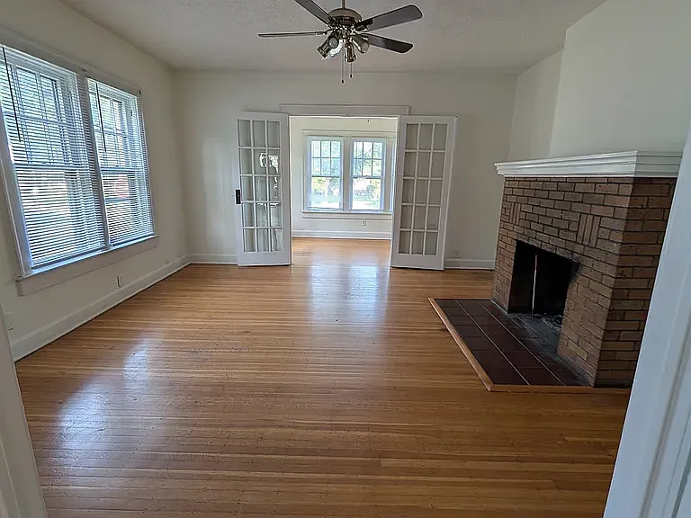 4901 Central Ave — Photo 3