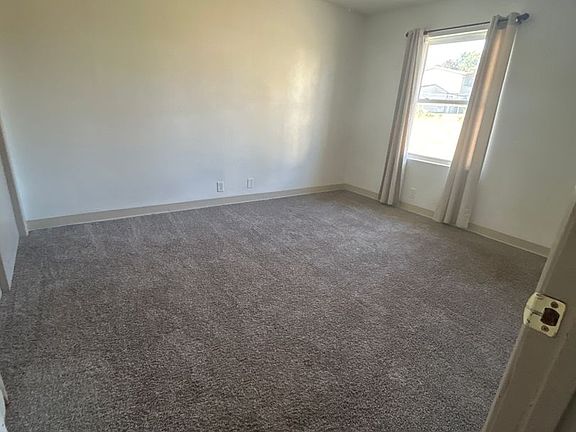 4th image of 304 Melody Ln #1