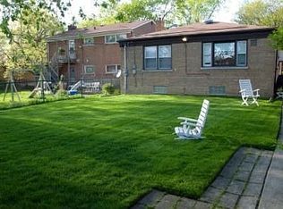 3341 Capitol St, Skokie, IL 60076