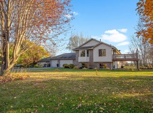 13561 279th St, Lindstrom, MN 55045