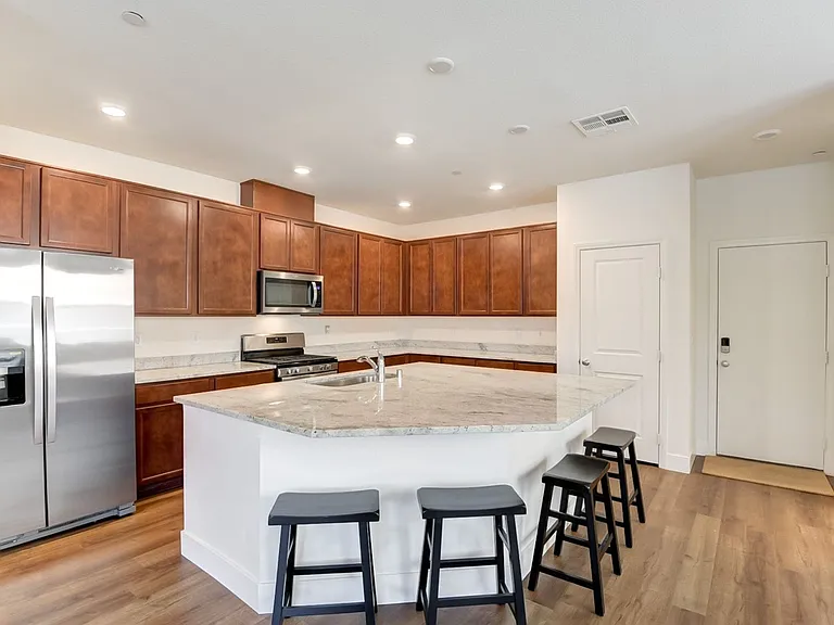 2875 Starling Summit St — Photo 1