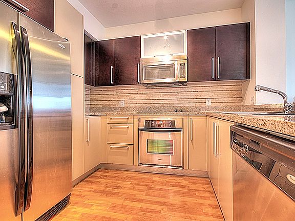 3rd image of 500 NE 29th St APT 805