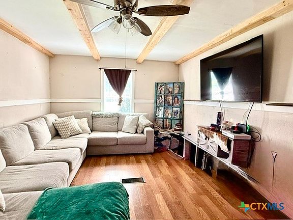 5th image of 1009 Morelos St