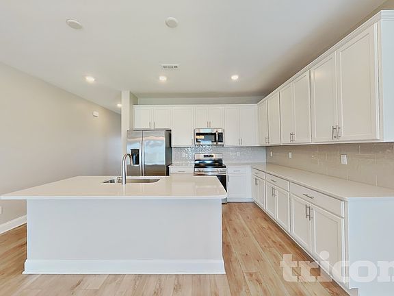 4th image of 3113 Arbor Valley Rd