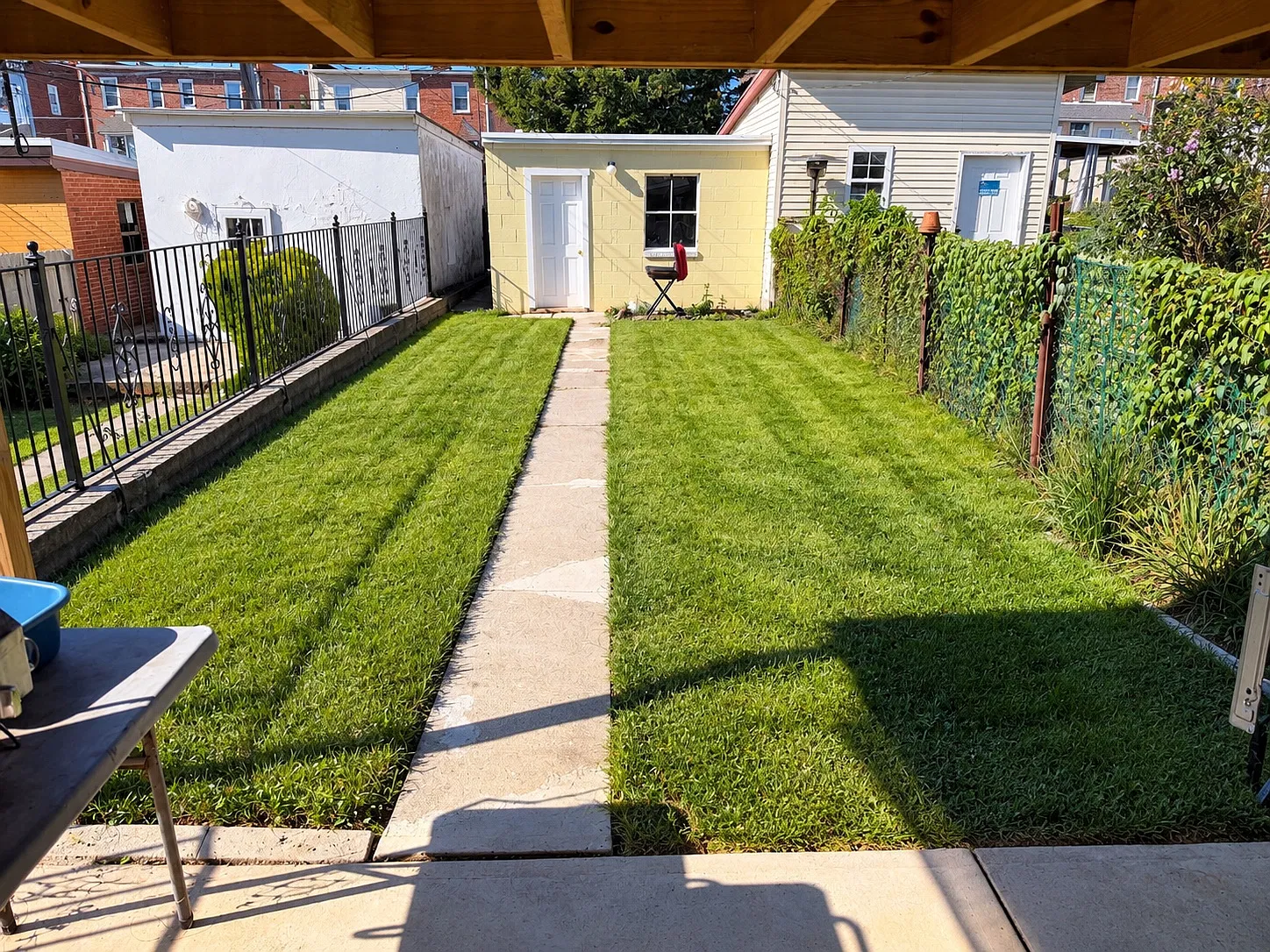 3 bed, 1252 sqft, $2,300 — Photo 3
