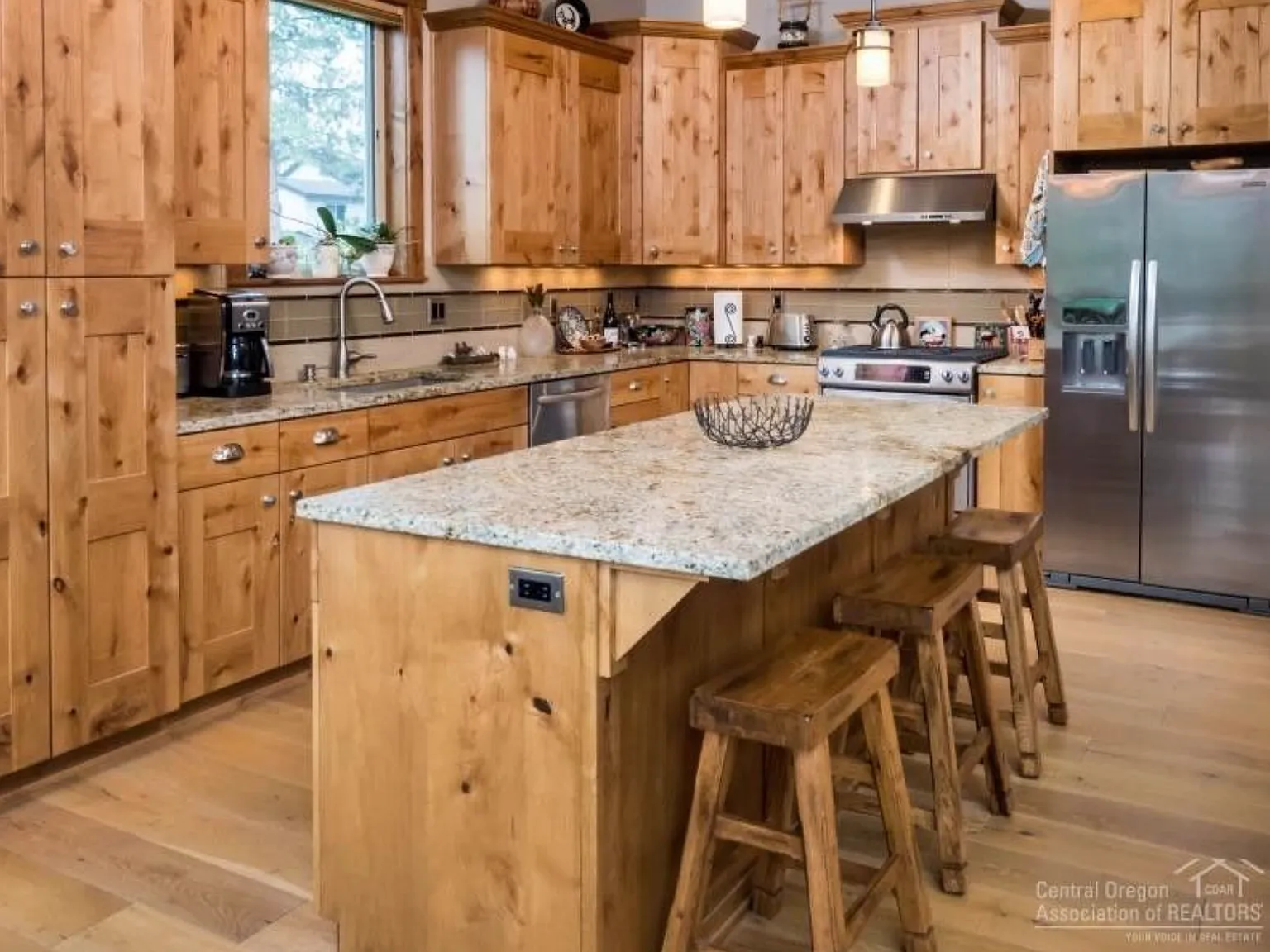 4 bed, 4.5 bath, 2938 sqft, $4,350 — Photo 4