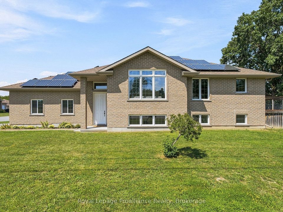 1st image of 63 Freedom Cres