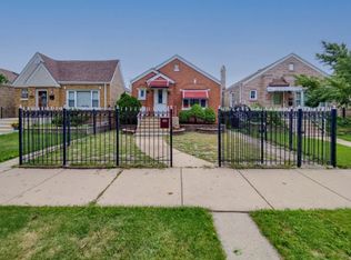 2825 N Mango Ave, Chicago, IL 60634