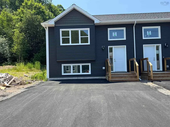 54 Kara Anne Ct, New Minas, NS B4N 0H6