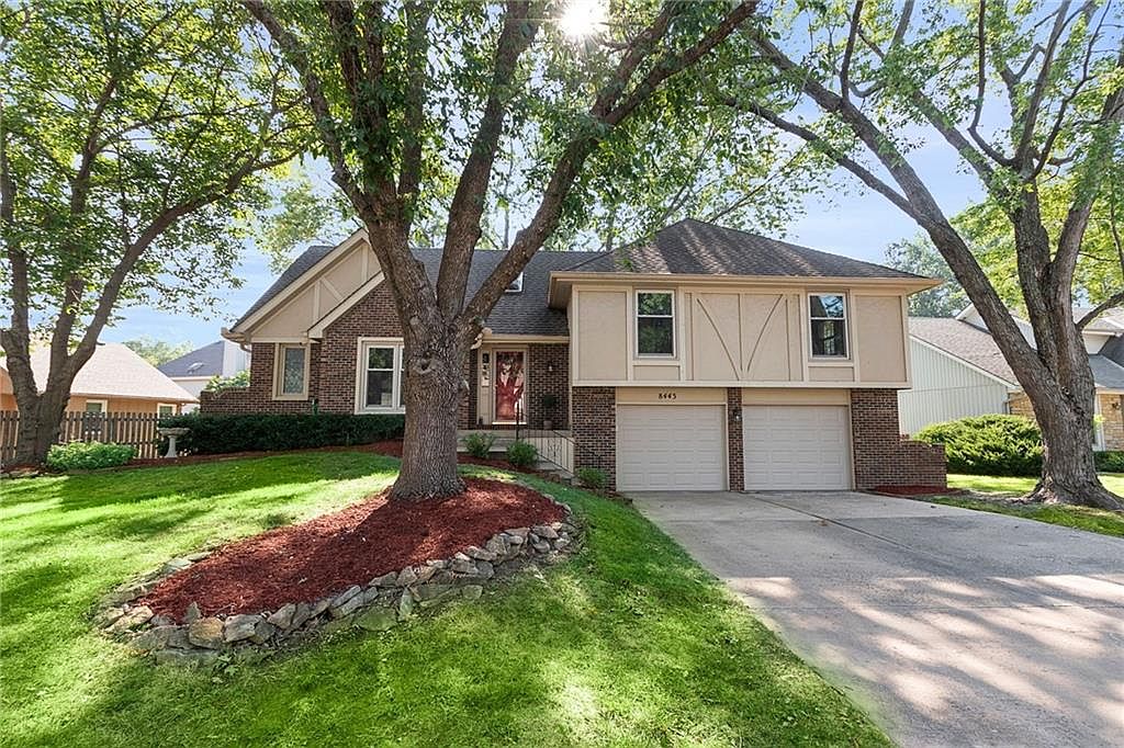 8443 Alden Ln, Lenexa, KS 66215 Zillow