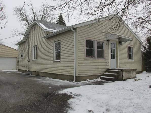 1407 Andrew Ave, La Porte, IN 46350