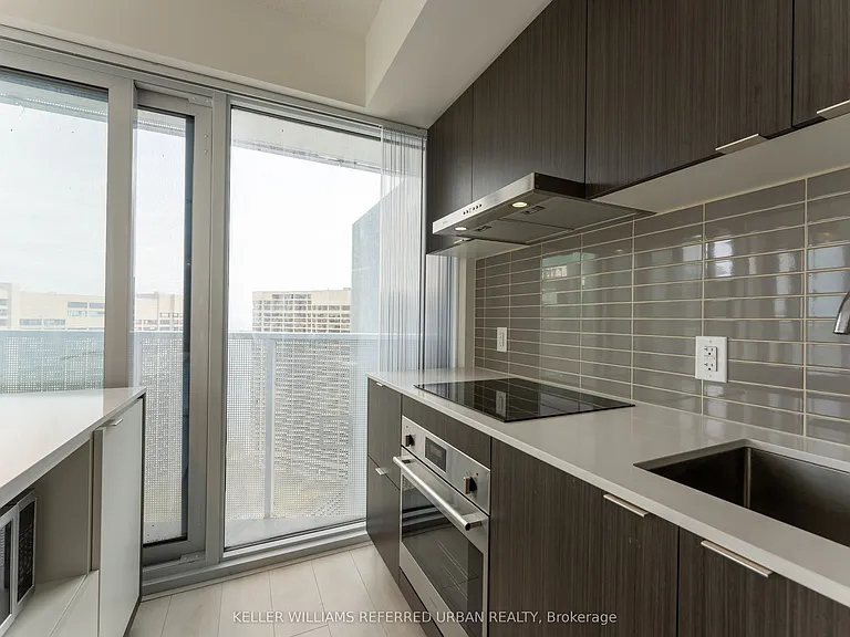 88 Harbour St #3207 — Photo 2