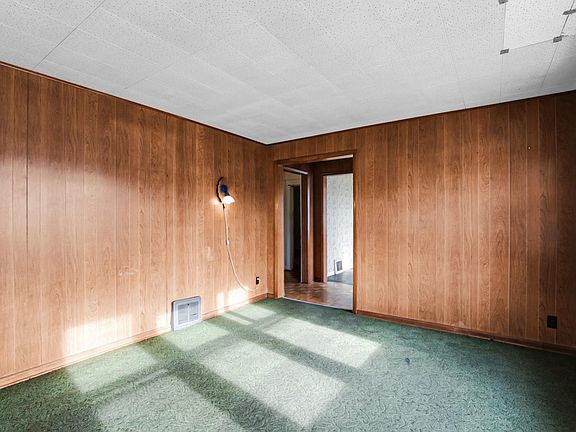 3rd image of 4143 Euclid Ave