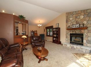 3404 Blakewood Ave, South Milwaukee, WI 53172