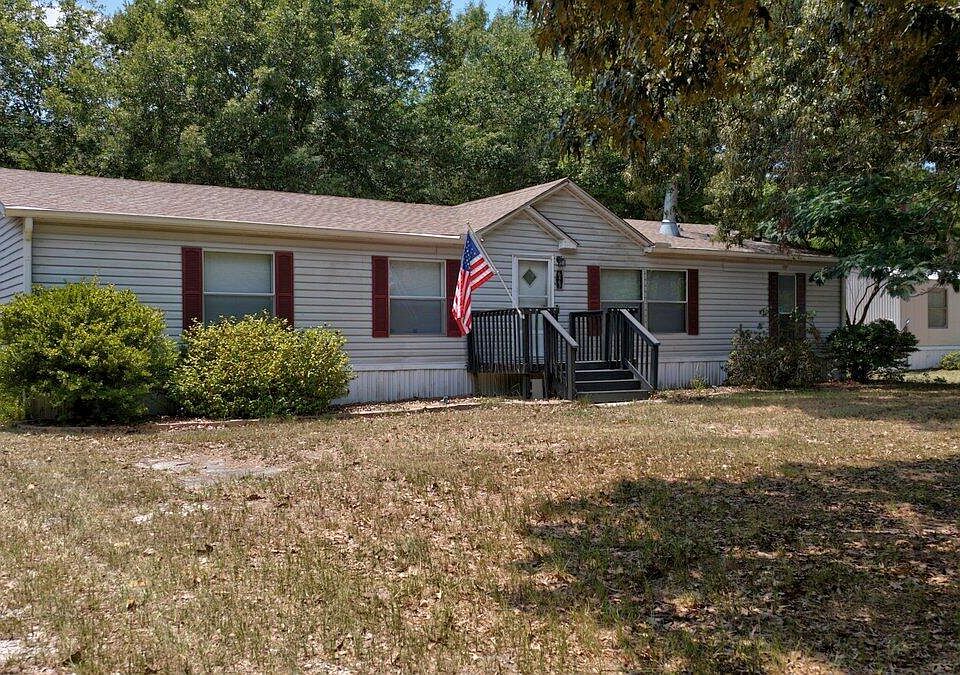 1st image of 623 Barn Rd