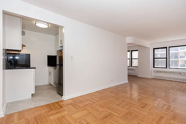 Rented by Punia & Marx Inc. | media 14