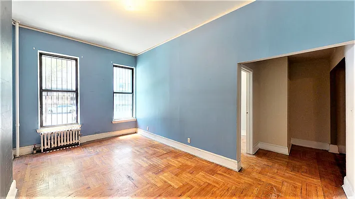 Rented by Bond New York | media 23