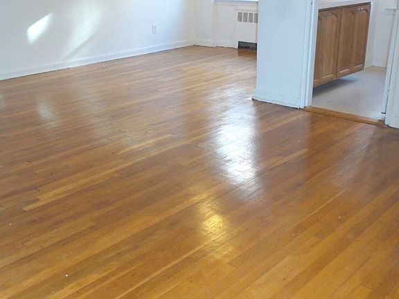 2nd image of 10319 68th Road # Top Floor