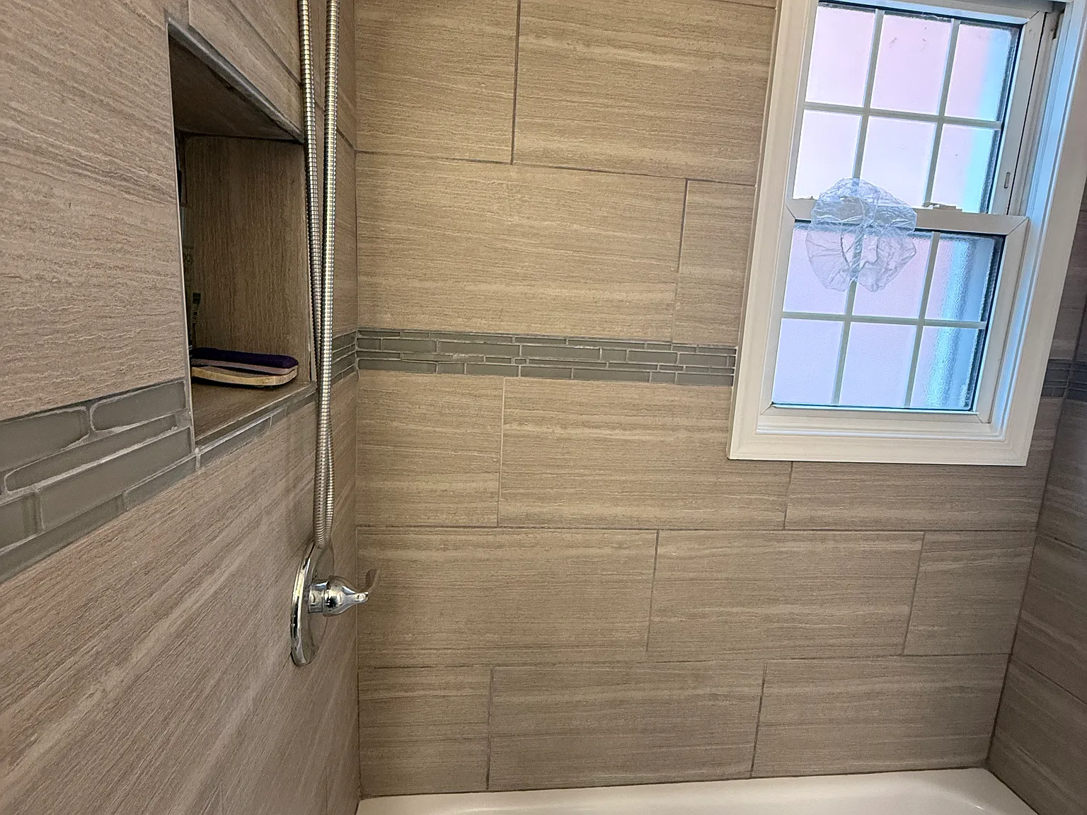 3 bed, 1100 sqft, $3,500 — Photo 4
