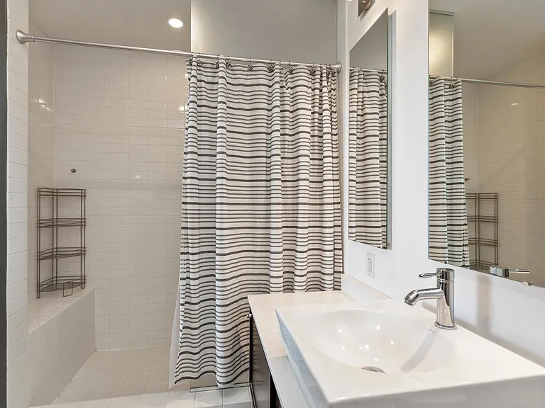 2115 Yeaman Pl #307 — Photo 16