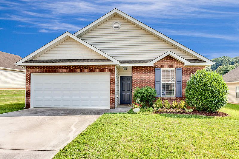 1st image of 2815 Mossy Oaks Ln