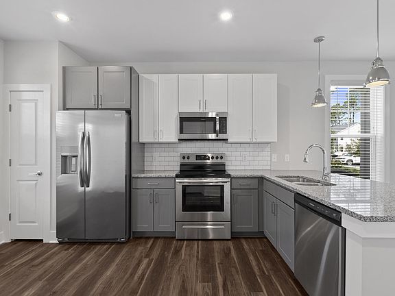 3rd image of 3510 Corder Dr #36010203