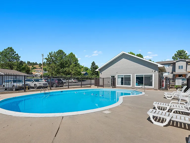 Canyon Lake Apartments — Photo 15
