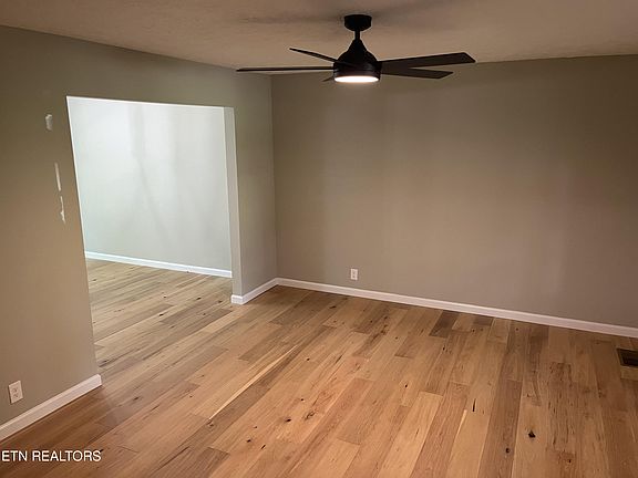2nd image of 9502 Bolivar Cir