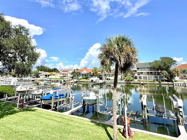 1125 Pinellas Bayway S APT 101