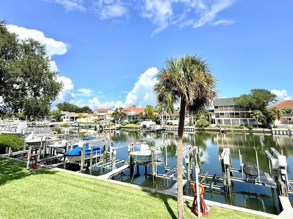 1125 Pinellas Bayway S APT 101, Saint Petersburg, FL 33715