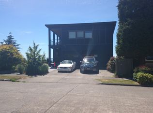 2503 Westmont Way W, Seattle, WA 98199