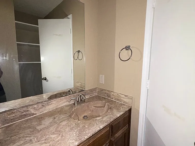 2530 Indigo Ln — Photo 5