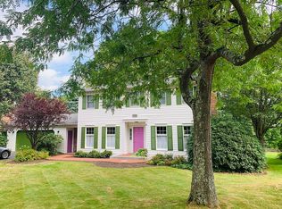 1306 Oakmont Rd, Clarks Summit, PA 18411