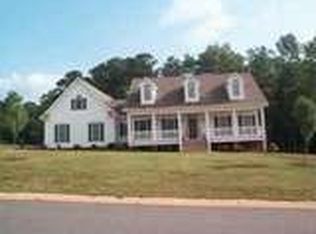 1051 Ridgefield Dr, Bishop, GA 30621