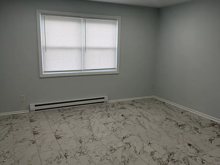 105 South Ave — Photo 8