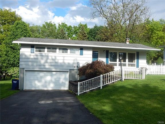 2nd image of 114 Camillus Park Dr
