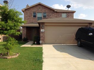 5828 Ridge Lake Dr, Fort Worth, TX 76244