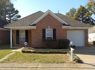 3043 Meadows Ln, Memphis, TN 38118