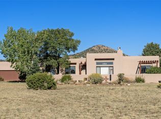 11 Esquina Rd, Santa Fe, NM 87508