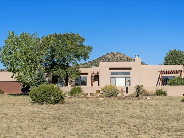 11 Esquina Rd, Santa Fe, NM 87508